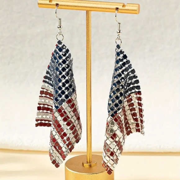 USA flag metal mesh drop hook earrings silver tone hardware for women patriotic - Picture 1 of 5